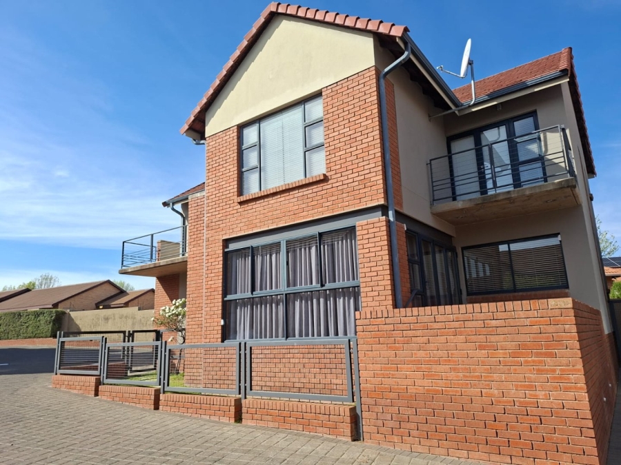 3 Bedroom Property for Sale in Wild Olive Estate Free State